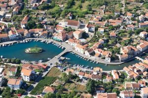 vrboska3