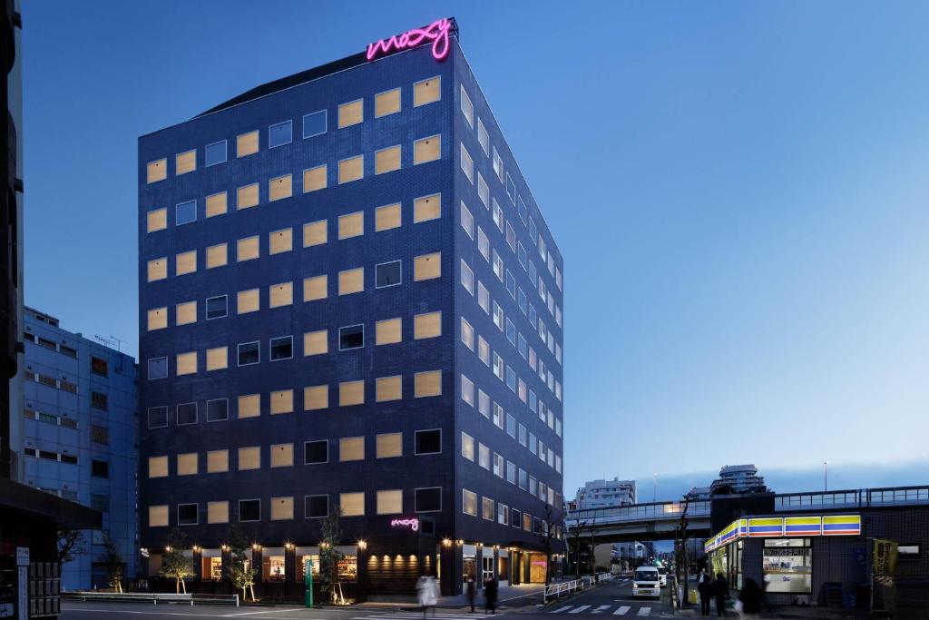 moxy tokyo3